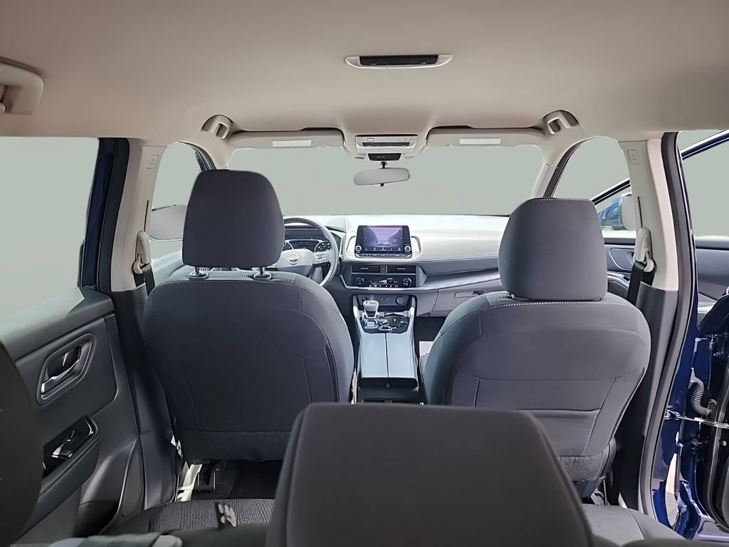 Used 2025 Nissan Rogue SV AWD/4WD image 11
