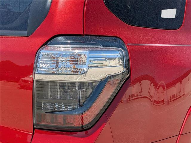 Used 2017 Toyota 4Runner SR5 AWD/4WD image 12