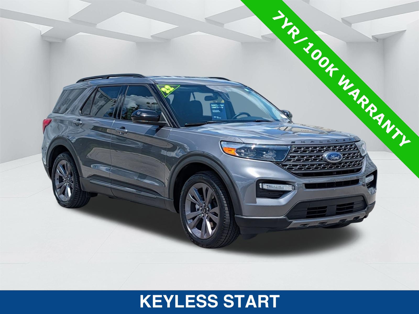Certified 2022 Ford Explorer XLT w/ Equipment Group 202A RWD image 3
