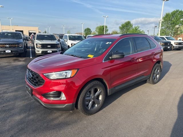 Certified 2022 Ford Edge SEL w/ Sport Appearance Package AWD/4WD image 3