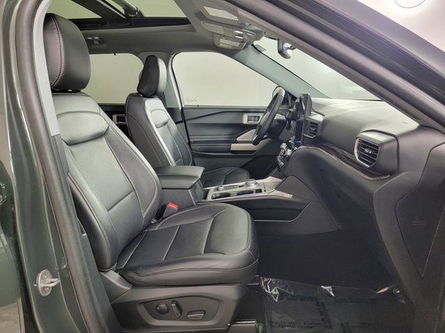 Certified 2023 Ford Explorer Limited w/ Limited Technology Package AWD/4WD image 19