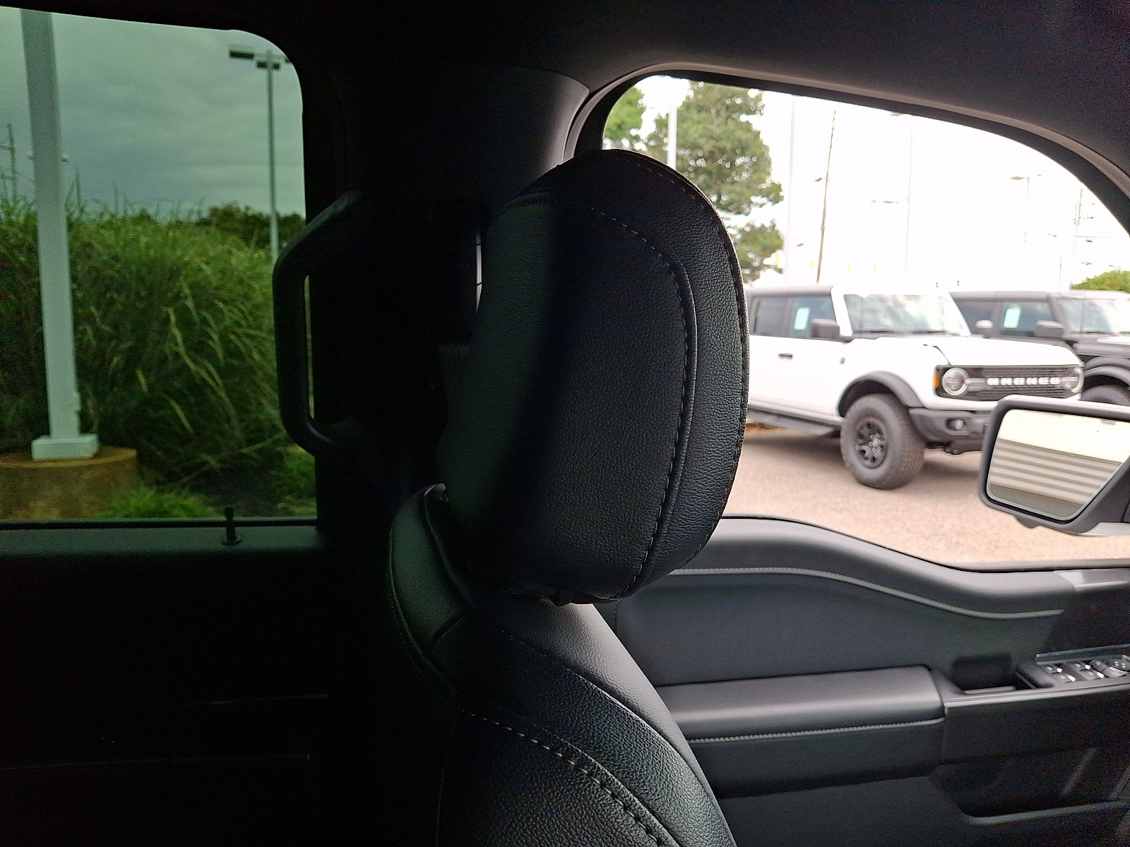 Certified 2025 Ford F150 Lariat w/ Bed Utility Package AWD/4WD image 12