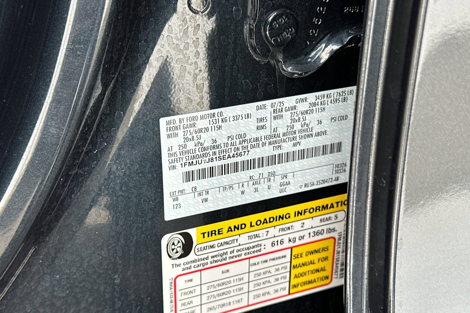 Certified 2025 Ford Expedition Active AWD/4WD image 33