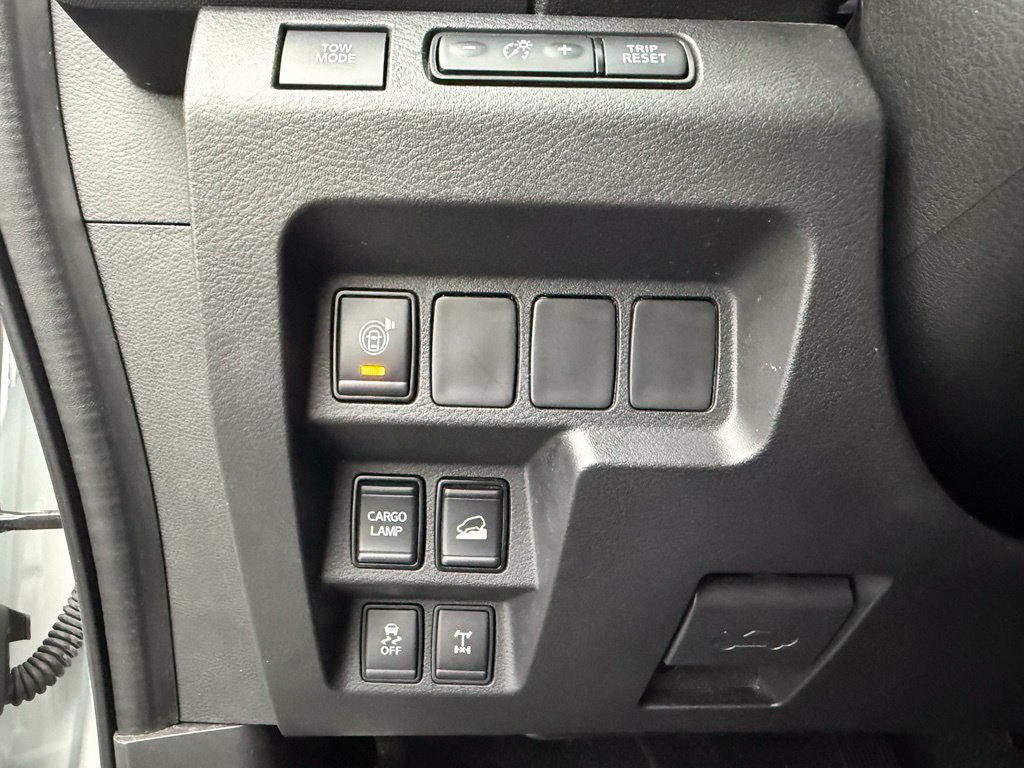 Used 2024 Nissan Frontier PRO-4X w/ Technology Package AWD/4WD image 29