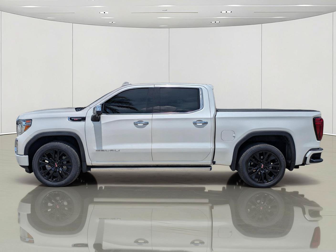 Used 2022 GMC Sierra 1500 Denali w/ Denali Reserve Package AWD/4WD image 11