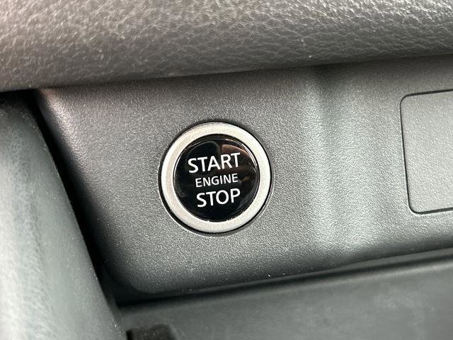 Used 2023 Nissan Rogue SL image 21