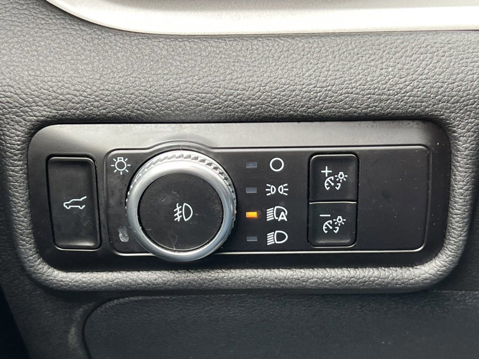 Certified 2023 Ford Explorer XLT w/ Equipment Group 202A image 24