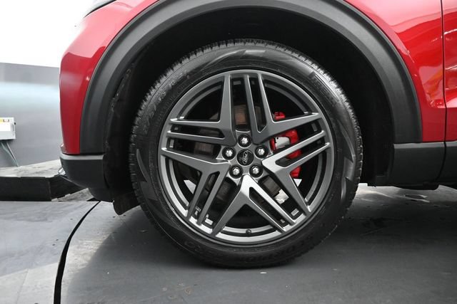 Certified 2025 Ford Explorer ST AWD/4WD image 32