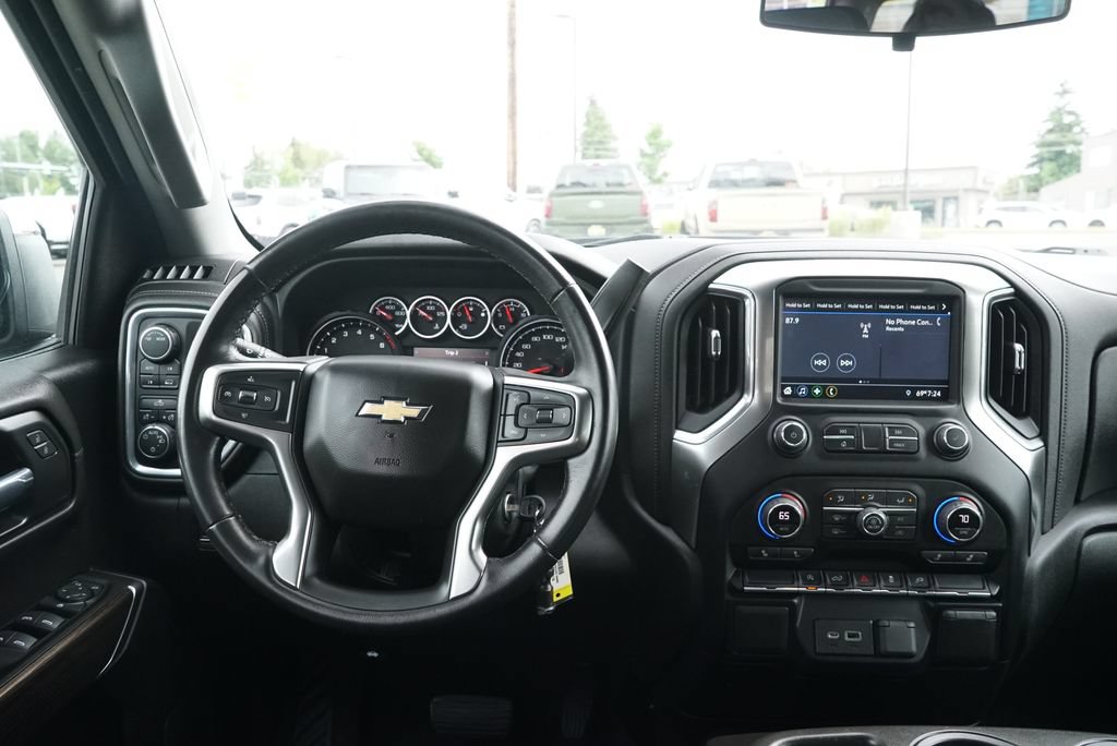 Used 2022 Chevrolet Silverado 1500 LT w/ Fleet Comfort Package AWD/4WD image 10
