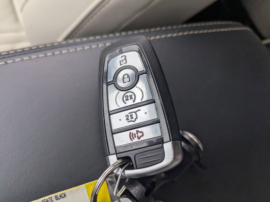 Certified 2019 Ford Explorer Platinum AWD/4WD image 32