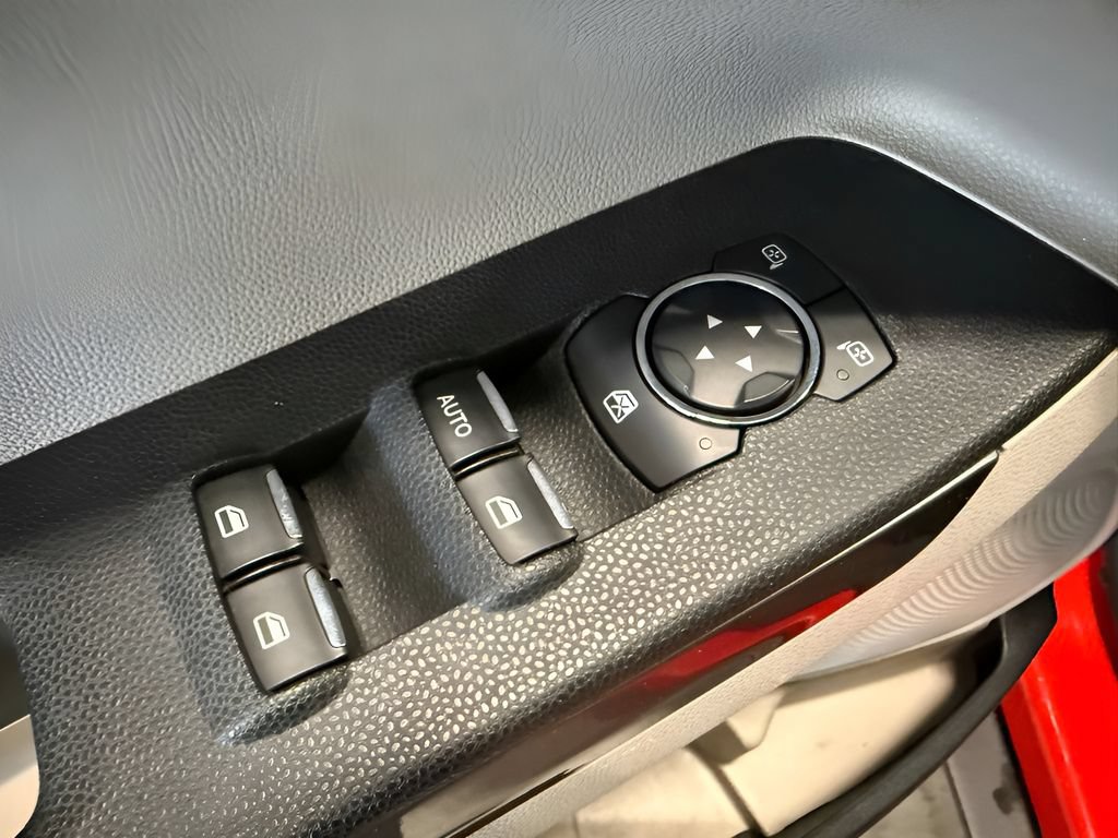 Certified 2020 Ford EcoSport SE w/ SE Convenience Package FWD image 15