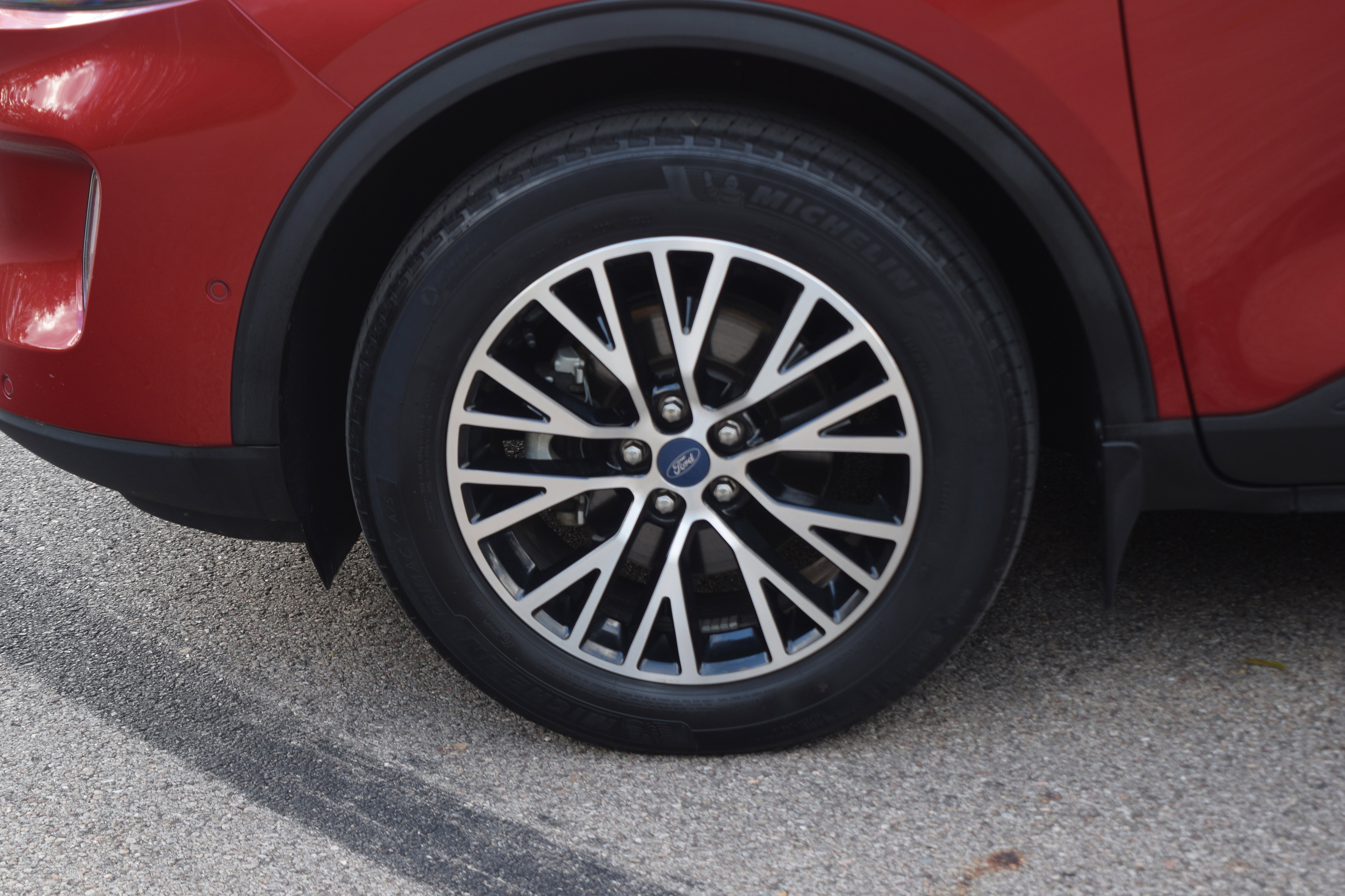 Certified 2022 Ford Escape Titanium w/ Titanium Premium Package image 28