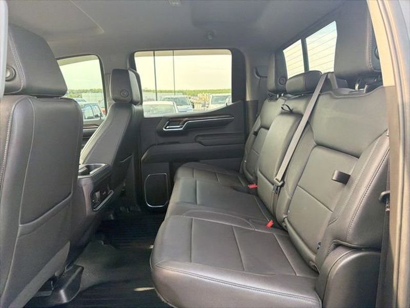 Used 2023 Chevrolet Silverado 1500 LT Trail Boss w/ Convenience Package II image 13