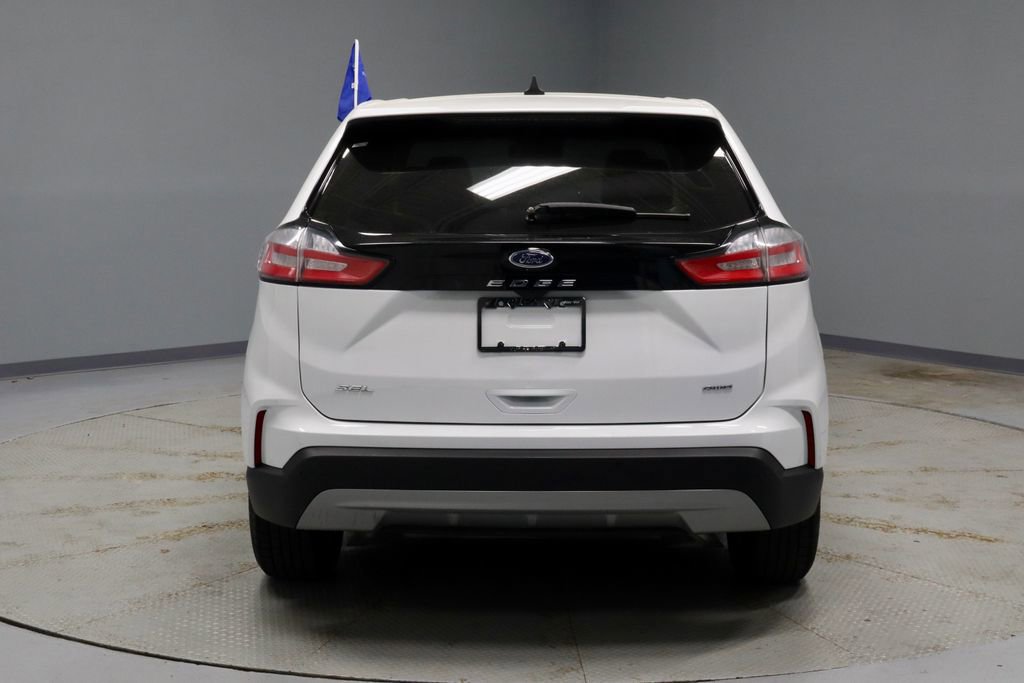 Certified 2024 Ford Edge SEL AWD/4WD image 4