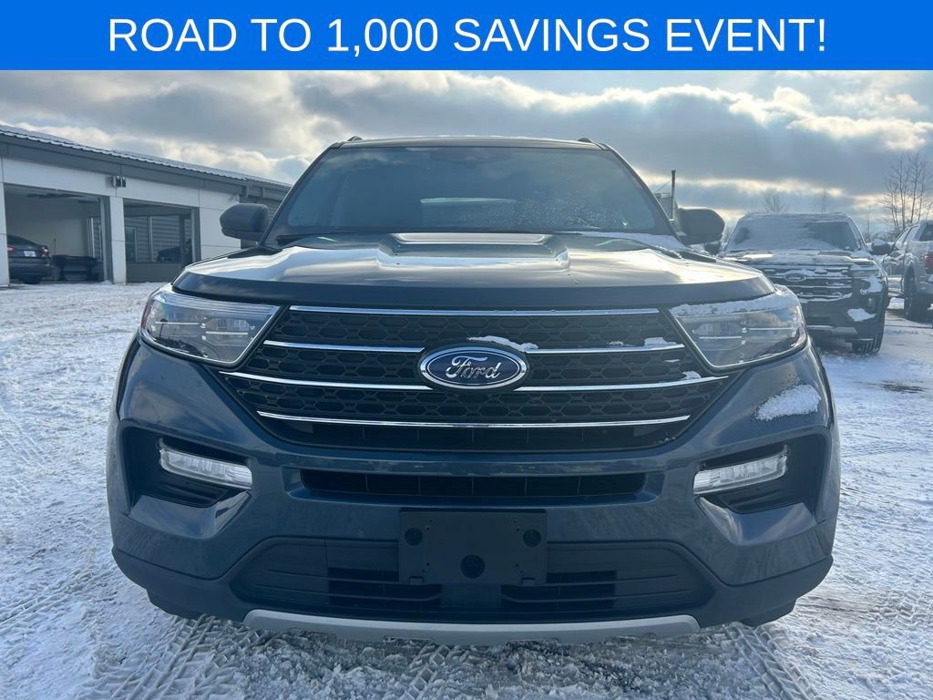 Certified 2022 Ford Explorer XLT w/ Equipment Group 202A image 9