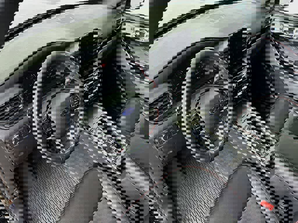 Certified 2022 Ford Explorer ST-Line w/ Class IV Trailer Tow Package image 10