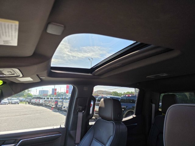 Used 2024 GMC Sierra 1500 Denali w/ Denali Reserve Package AWD/4WD image 17