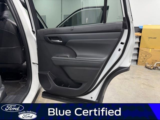Used 2024 Toyota Highlander XSE FWD image 27