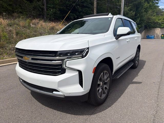 Used 2024 Chevrolet Tahoe LT w/ LT Signature Package RWD image 3