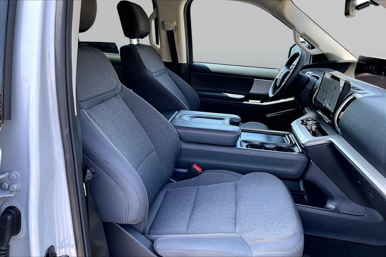 Certified 2025 Ford Expedition Active RWD image 11