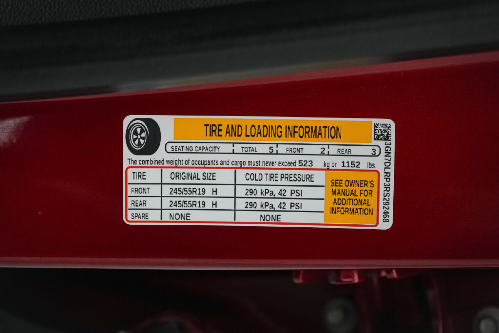Used 2024 Chevrolet Equinox EV LT FWD image 27