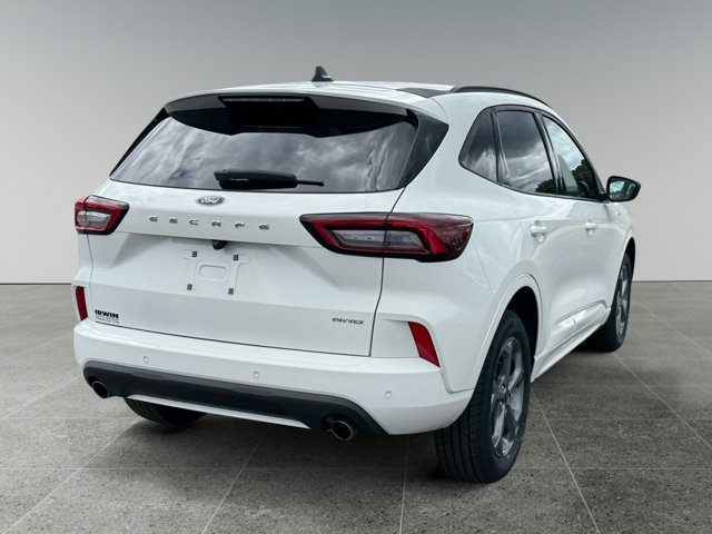 Certified 2023 Ford Escape ST-Line w/ Tech Pack #1 AWD/4WD image 6