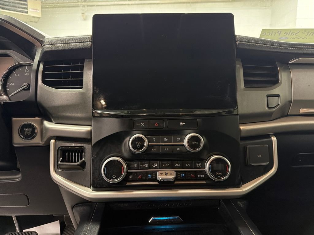 Certified 2024 Ford Expedition Max XLT image 17