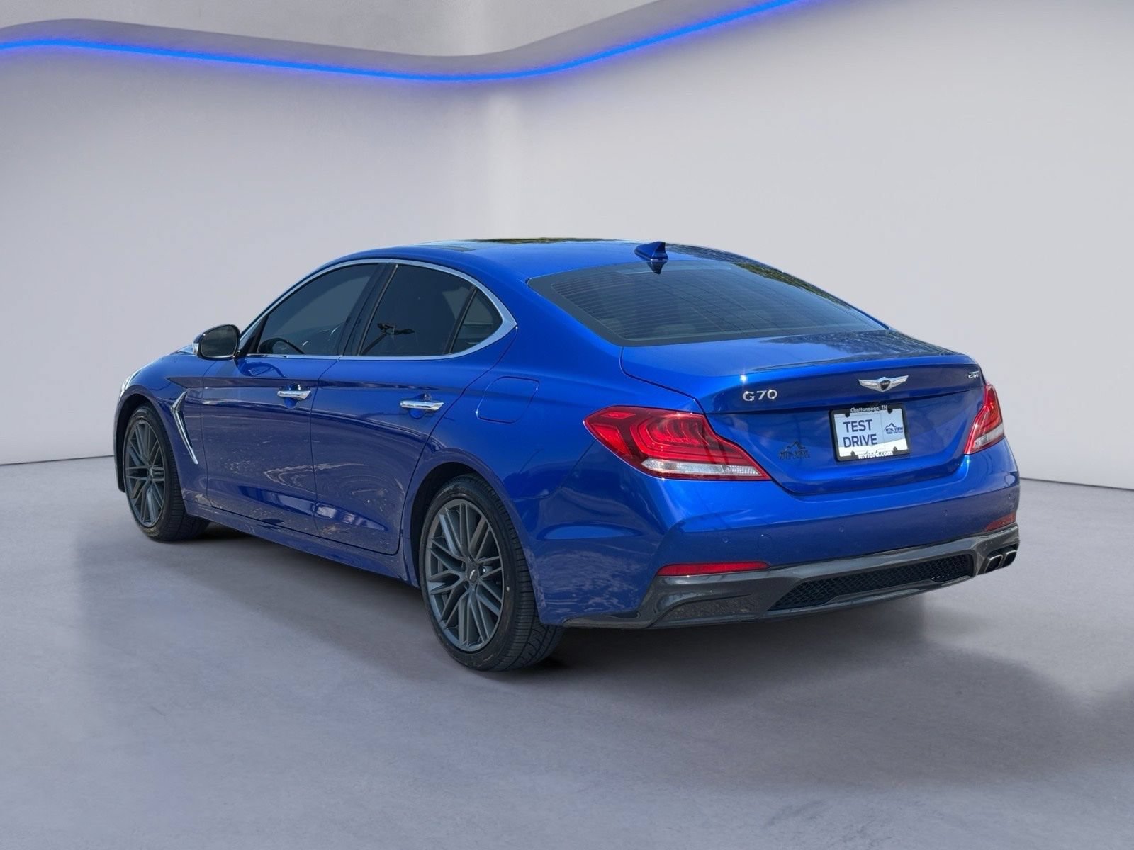 Used 2019 Genesis G70 2.0T Advanced w/ Elite Package RWD image 2