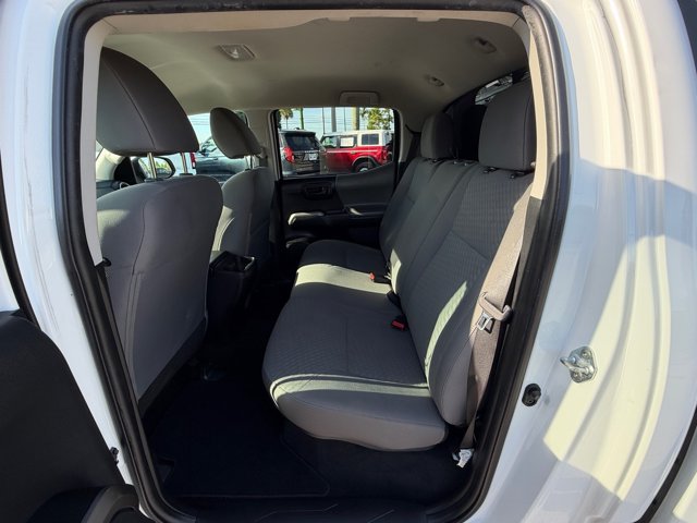 Used 2022 Toyota Tacoma SR5 w/ Technology Package AWD/4WD image 18