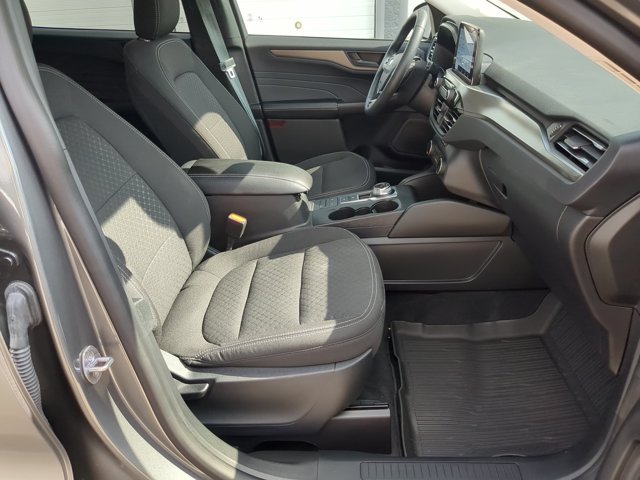 Certified 2024 Ford Escape Active w/ Cold Weather Package FWD image 35