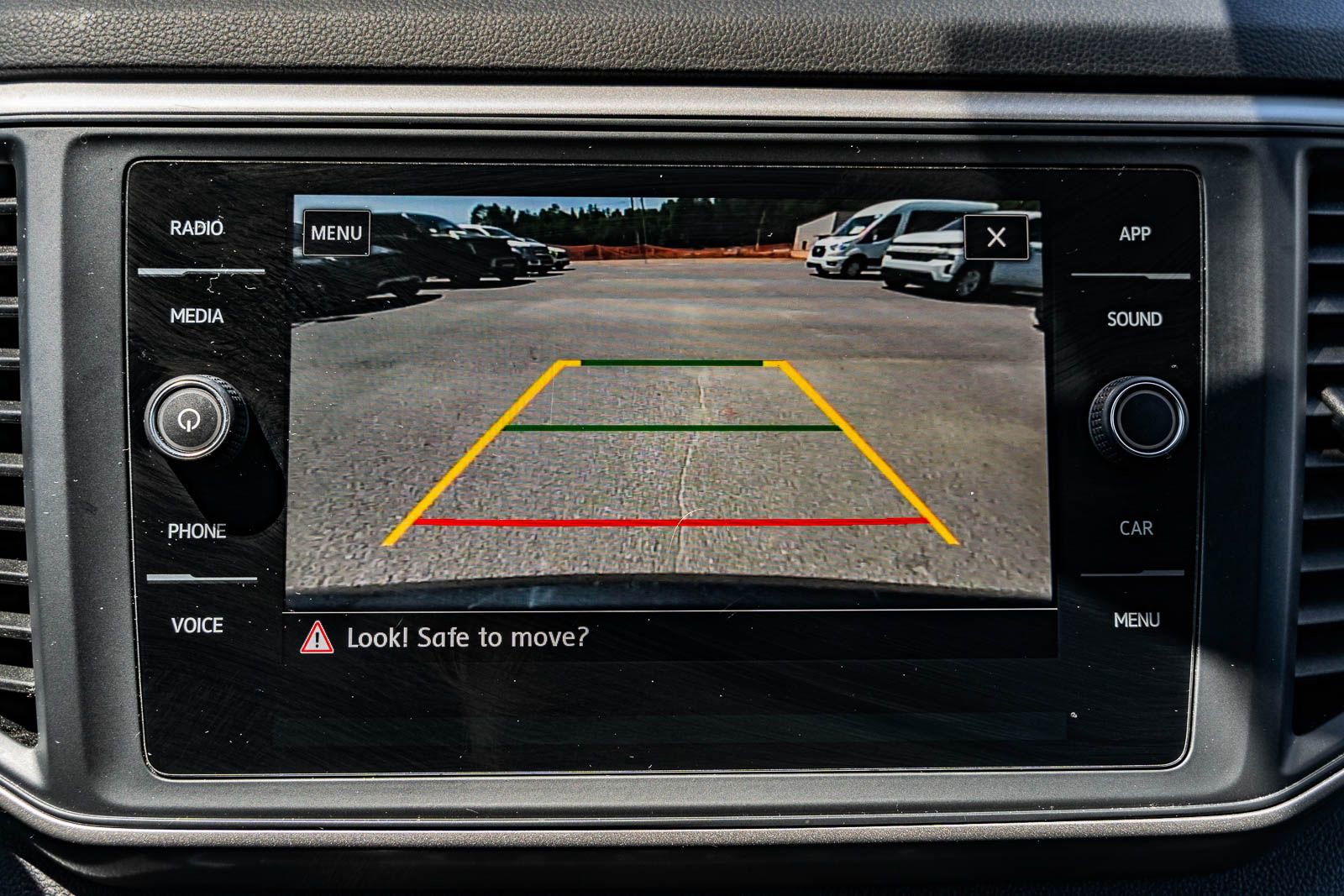 Used 2021 Volkswagen Atlas SE w/ Panoramic Sunroof Package FWD image 34