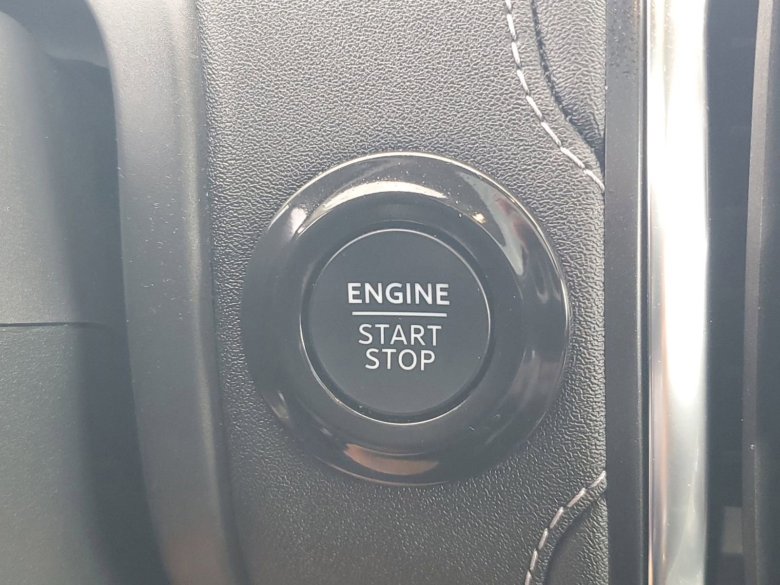 Certified 2025 Ford Expedition Max Platinum image 33