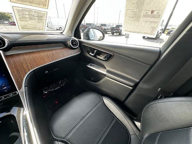 Used 2024 Mercedes-Benz GLC 300 image 14