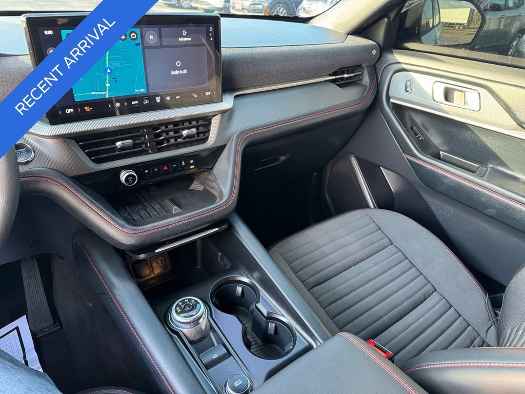 Certified 2025 Ford Explorer ST-Line w/ Premium Package image 29