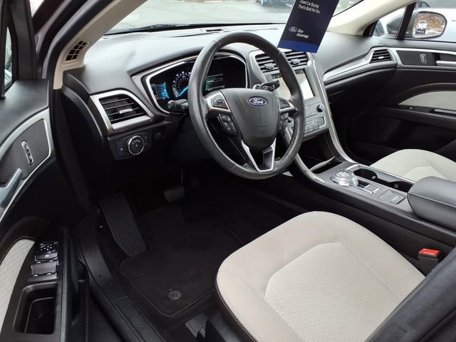 Certified 2019 Ford Fusion SE w/ Equipment Group 151A image 18
