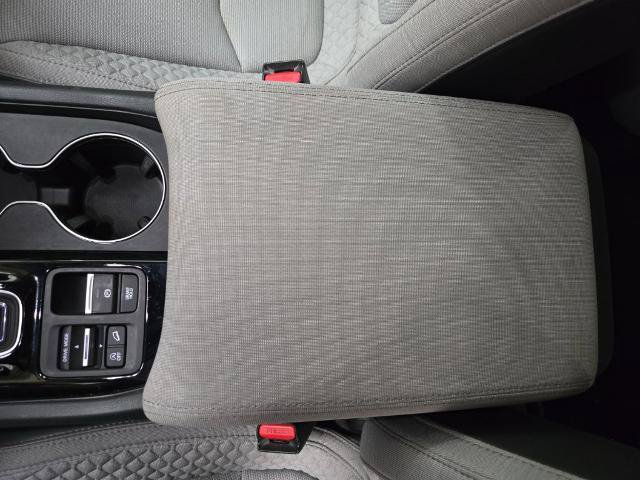 Used 2023 Honda Pilot LX image 36