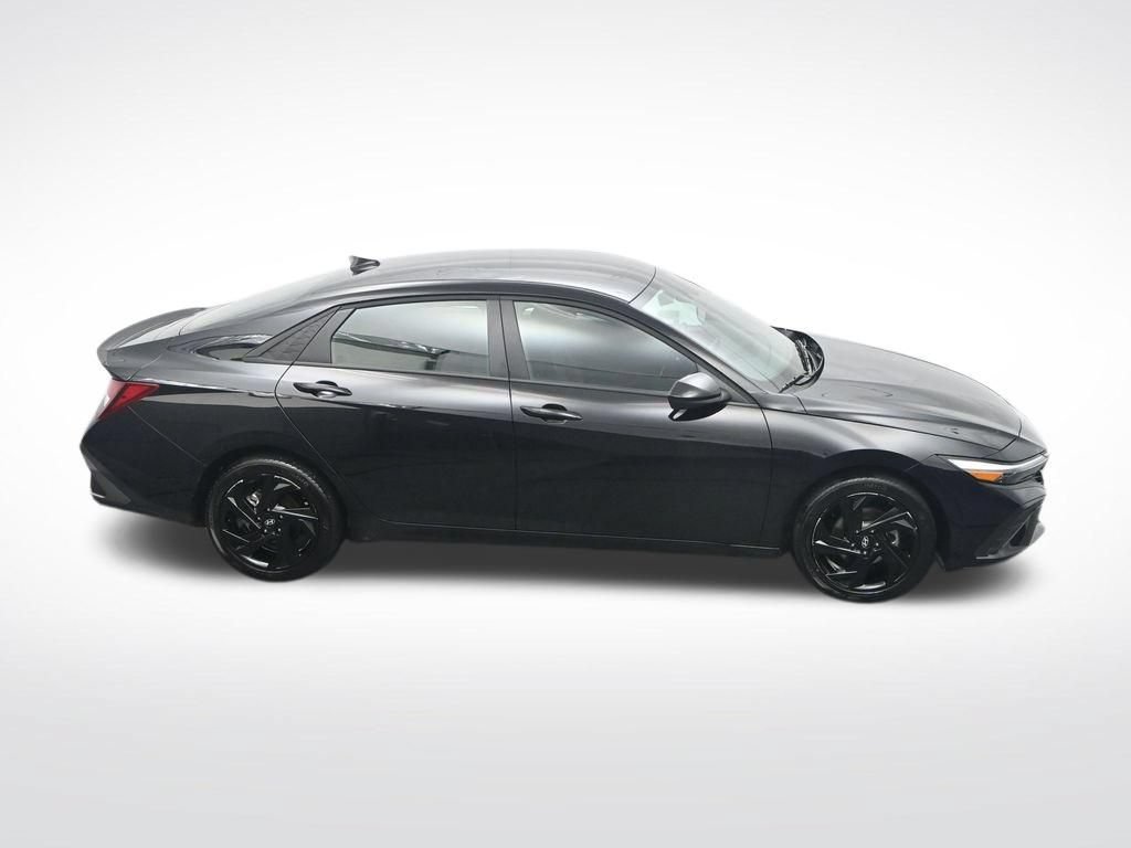 Used 2026 Hyundai Elantra Sport w/ Cargo Package FWD image 25