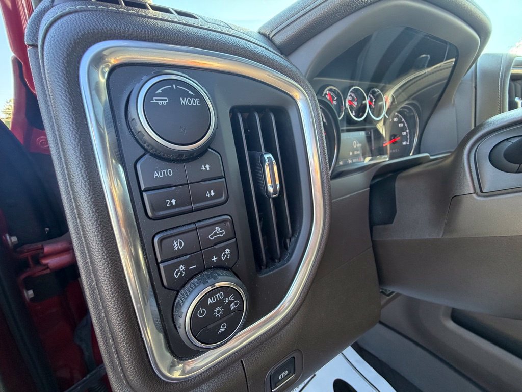 Used 2022 Chevrolet Silverado 3500 LTZ w/ LTZ Plus Package AWD/4WD image 17