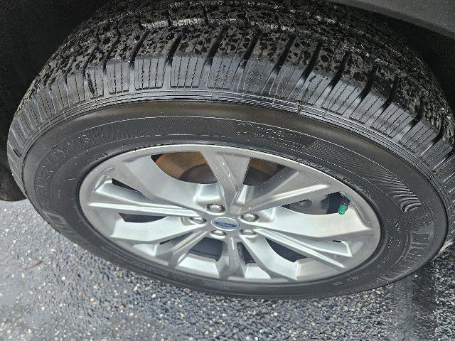 Certified 2021 Ford Explorer XLT w/ Equipment Group 202A image 9