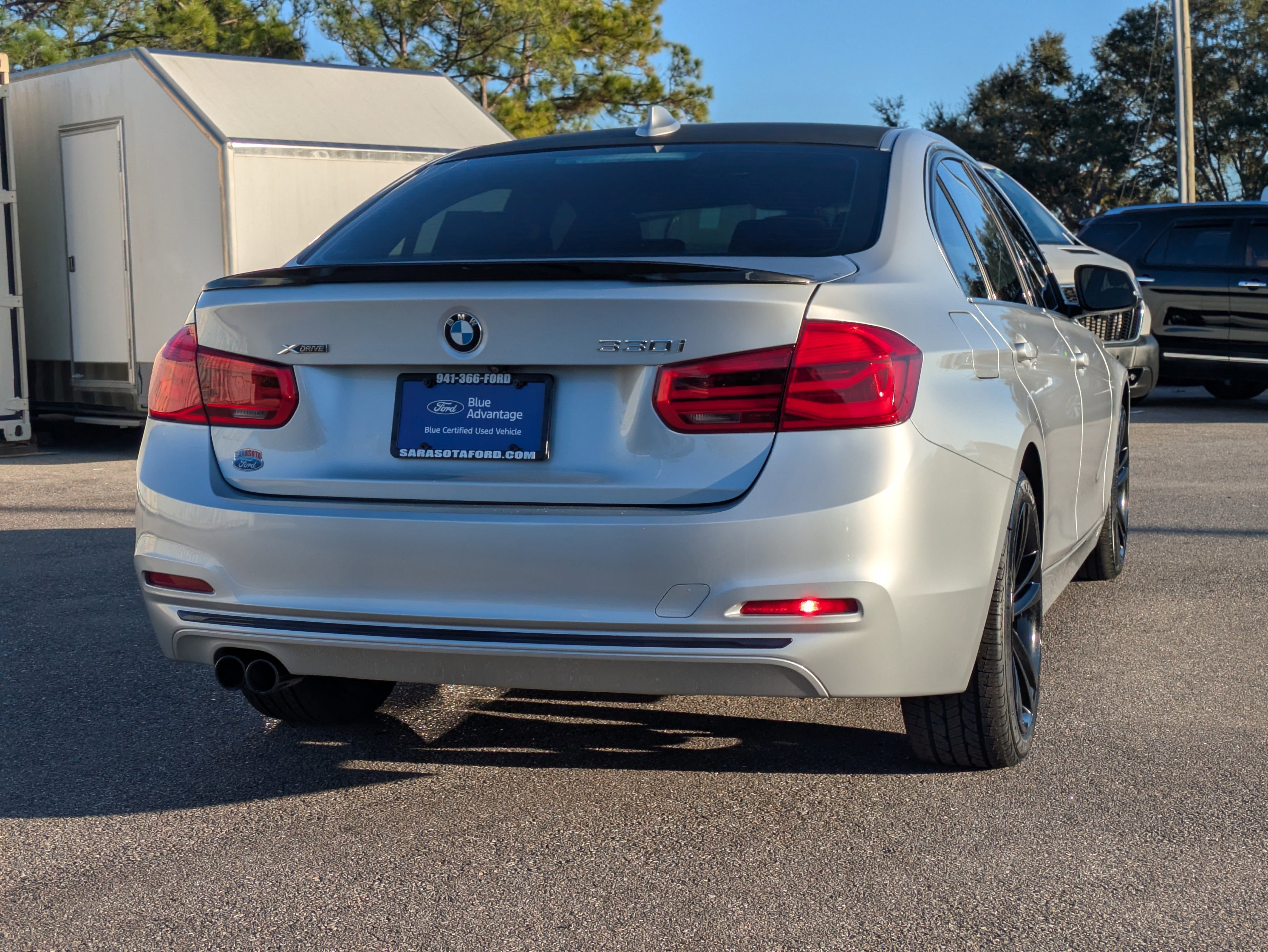 Used 2018 BMW 330i xDrive Sedan image 4