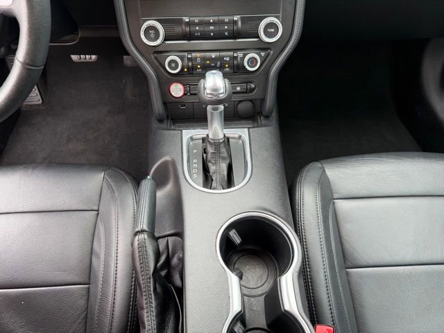Certified 2021 Ford Mustang Coupe RWD image 18