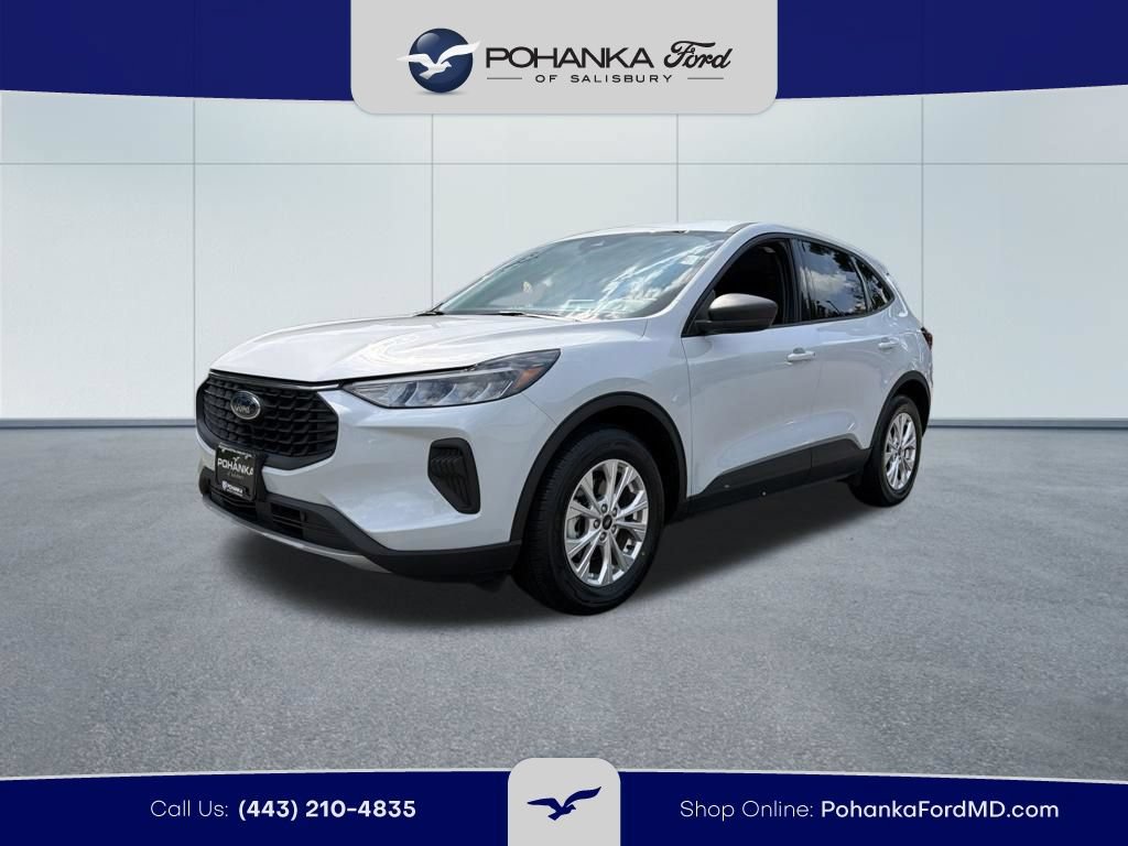 Certified 2025 Ford Escape Active FWD image 2