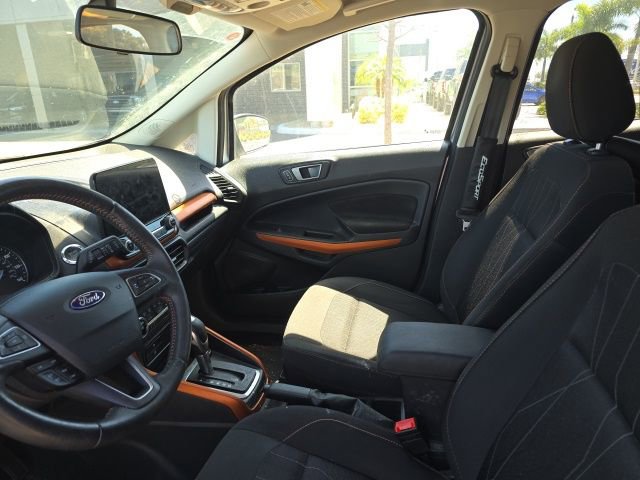 Certified 2021 Ford EcoSport SE w/ SE Appearance Package image 3