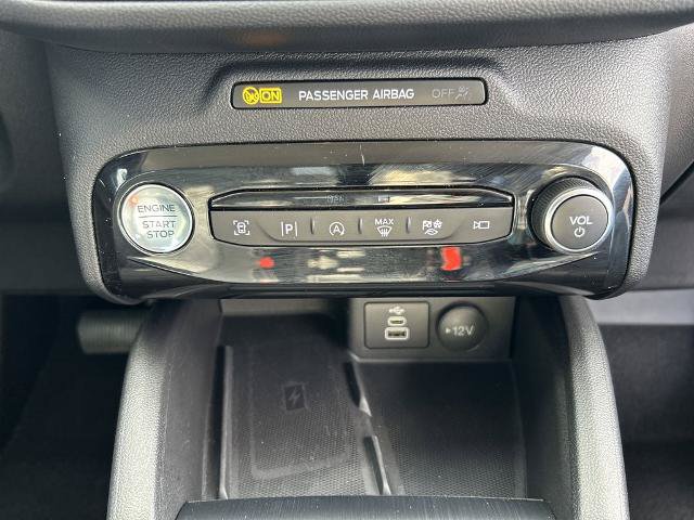 Certified 2024 Ford Escape Platinum w/ Premium Technology Package AWD/4WD image 15