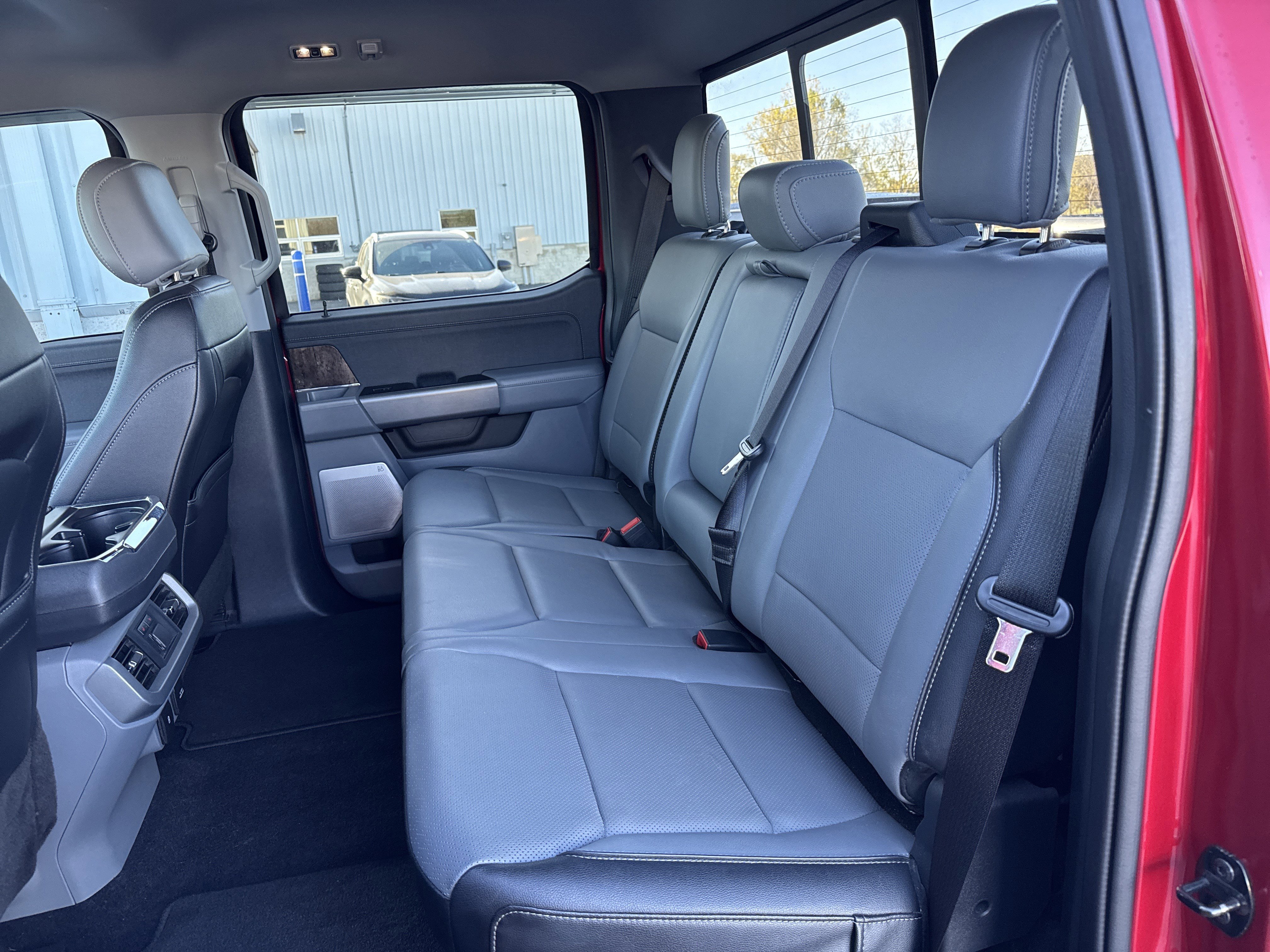 Certified 2022 Ford F150 Lariat w/ Equipment Group 502A High image 34