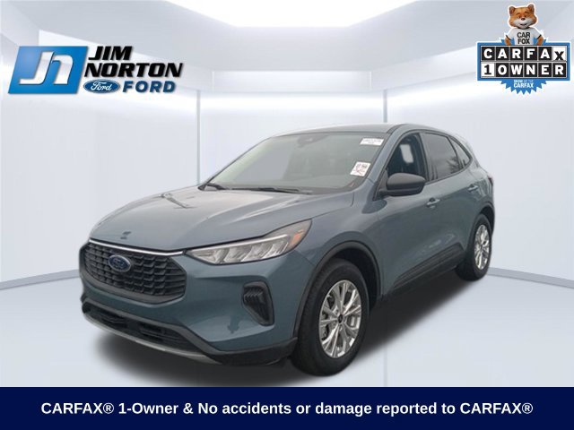 Certified 2025 Ford Escape Active w/ Cold Weather Package FWD image 4