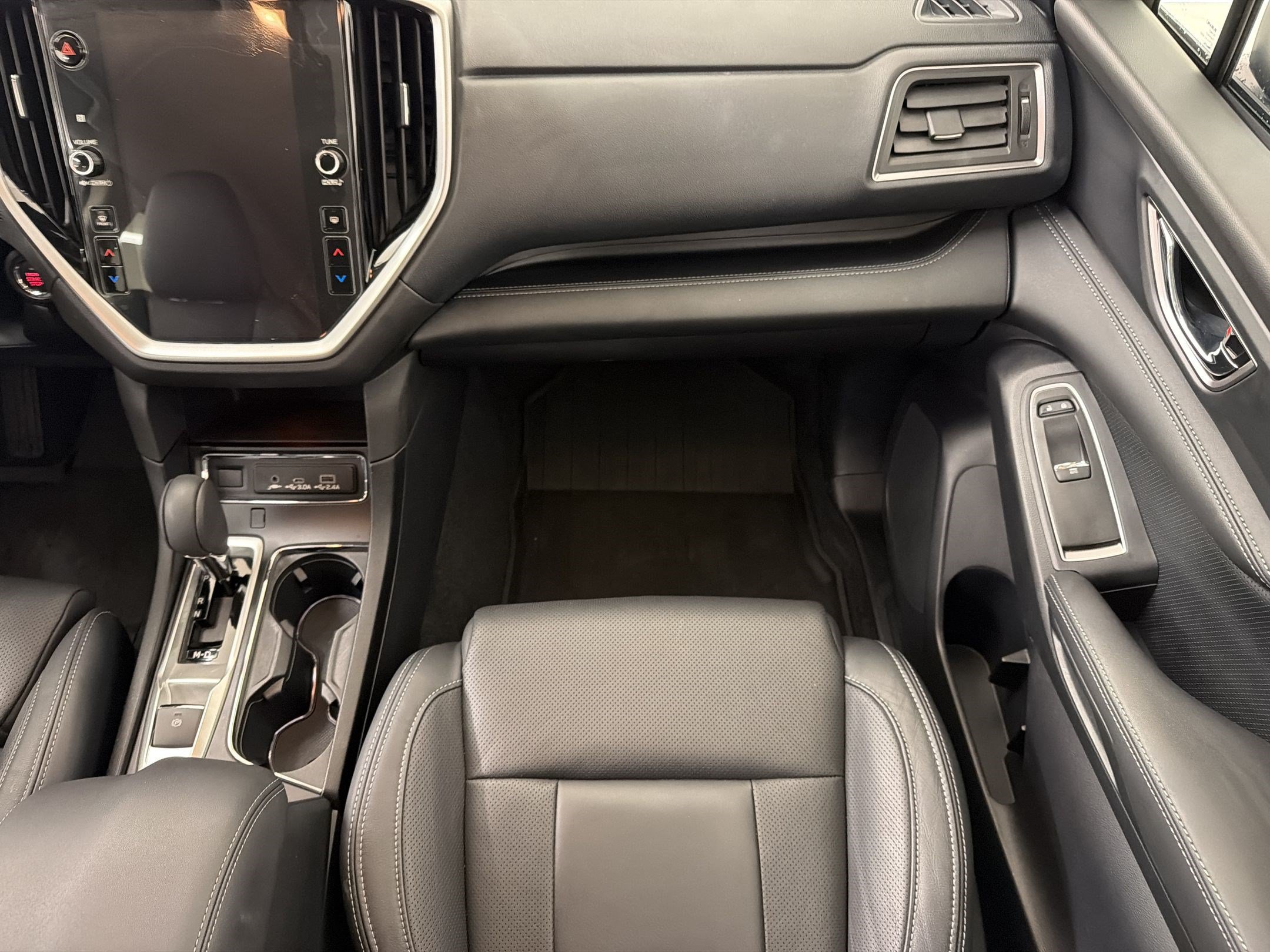 Used 2024 Subaru Ascent Limited AWD/4WD image 28