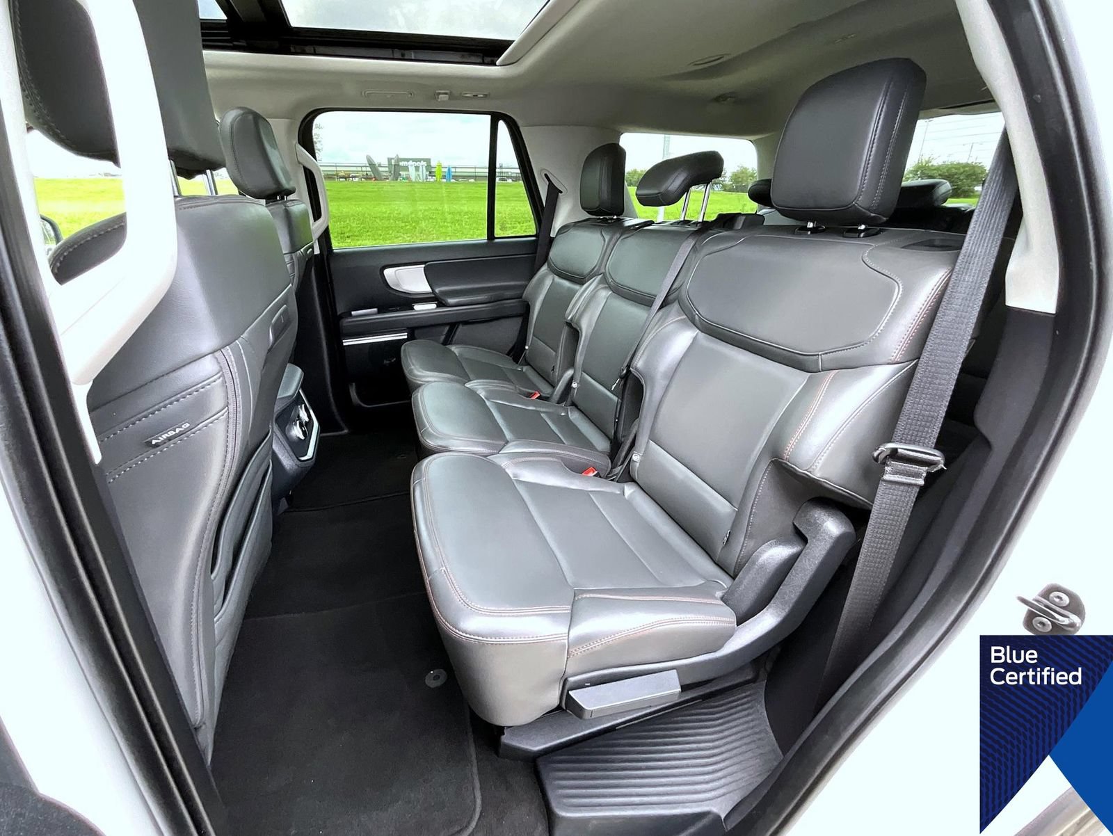 Certified 2025 Ford Expedition Active AWD/4WD image 22