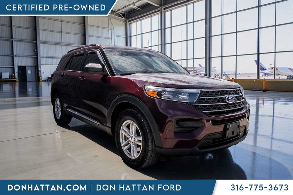Certified 2022 Ford Explorer XLT w/ Class IV Trailer Tow Package AWD/4WD image 37