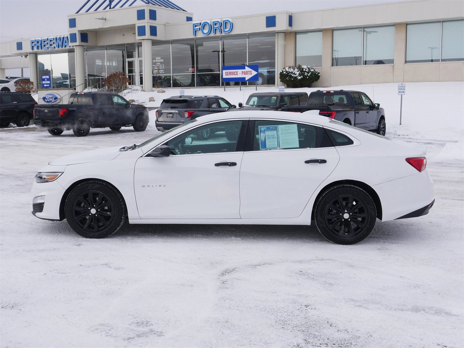 Used 2025 Chevrolet Malibu LT image 6